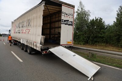 Schwerer Unfall auf Autobahnzubringer bei Hartenstein. Foto: Niko Mutschmann