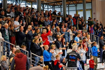 Glauchau-Meerane holt gegen den Spitzenreiter einen Punkt - Die mehr als 300 Fans in der Falle waren begeistert. Foto: Markus Pfeifer
