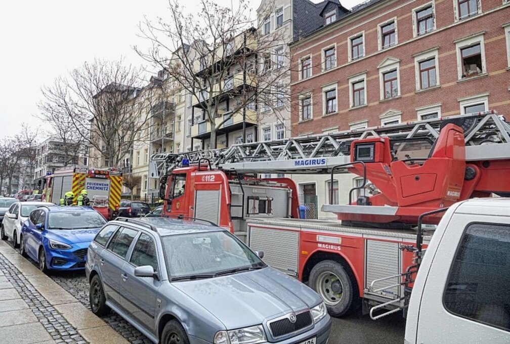 Glück im Unglück: Wasserboiler löscht Brand - In Chemnitz kam es zu einem Brand in einer Erdgeschosswohnung. Foto: Jan Härtel