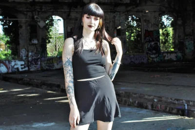 Goth-Girl Sophia (26) über ihre Tattoos: "Du wirst auf der Straße doll angeglotzt" - Sophia (26) aus Leipzig mag düstere Motive.