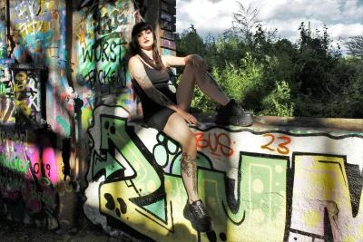 Goth-Girl Sophia (26) über ihre Tattoos: "Du wirst auf der Straße doll angeglotzt" - Sophia (26) aus Leipzig.