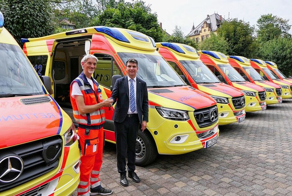 Grimma: Rettungsdienst-Flotte wird erneuert - So sieht die neue Rettungswagen-Flotte aus. Foto: Sören Müller