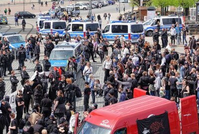 Große Demonstrationen zum 1. Mai in Dresden - Demos in Dresden. Foto: xcitepress