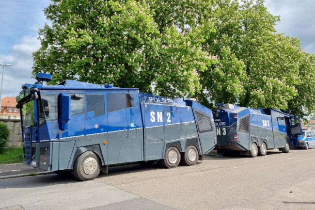 Gestern ereignete sich ein großer Polizeieinsatz anlässlich des Sachsenpokalfinales in Chemnitz. Foto: Harry Haertel