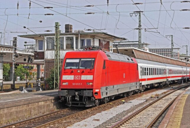 Großes Bahnhofsfest der Deutschen Bahn in Plauen findet am 3. Juli statt! Symbolfoto: pixabay