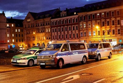 Großrazzia auf dem Chemnitzer Sonnenberg - Die Sächsische Polizei unterstütze dabei den Zoll. (Foto: Harry Haertel)