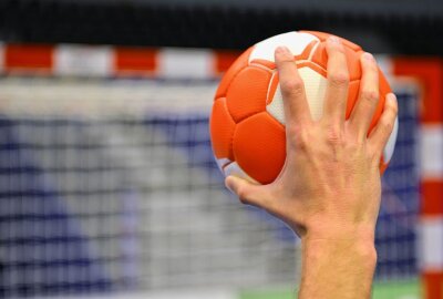 Handball-Landesverband unterbricht Saison wegen Corona - Symbolbild. Foto: imagean/Getty Images/iStockphoto