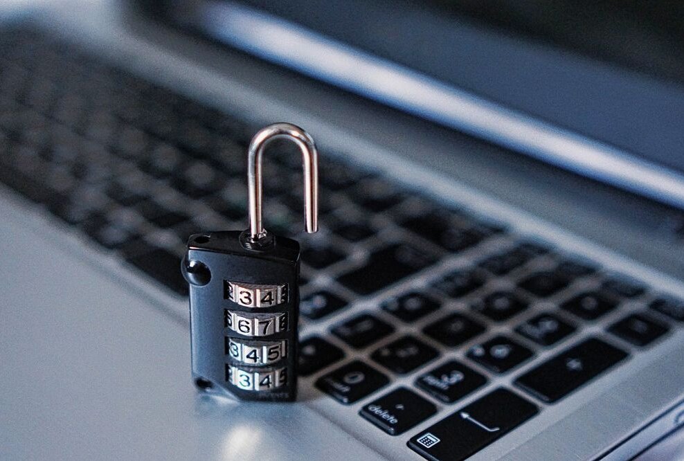 Handlungsbedarf bei Cybersicherheit - Symbolbild. Foto: Pixabay