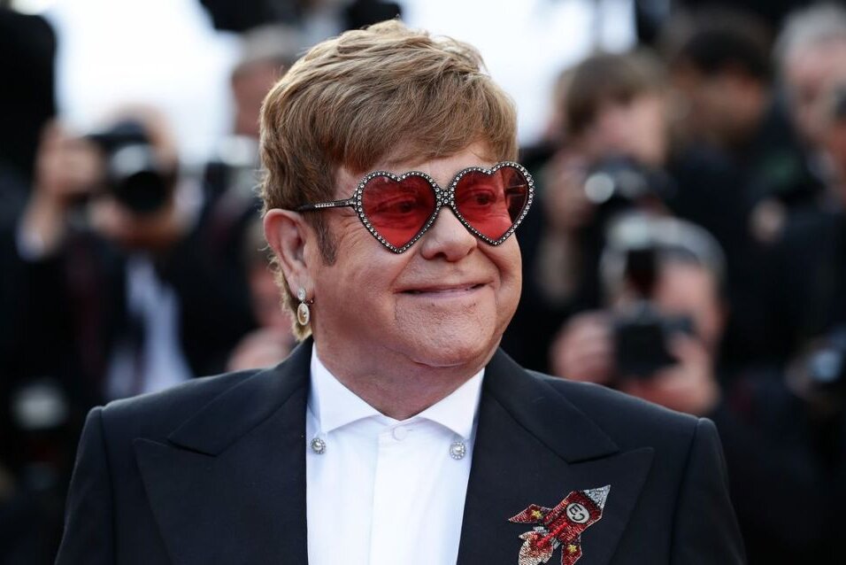 Headliner in Glastonbury: Elton John tritt letztmalig in Großbritannien auf - Elton John ist einer der Headliner des Glastonbury Festivals 2023.