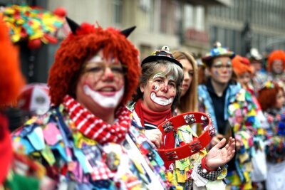 Helau und Alaaf! Zehn gute Gründe, Karneval zu feiern - Egal wie Sie es nennen - Fasching, Karneval oder Fasnet - die Feierei und das Verkleiden machen einfach eine Menge Spaß!