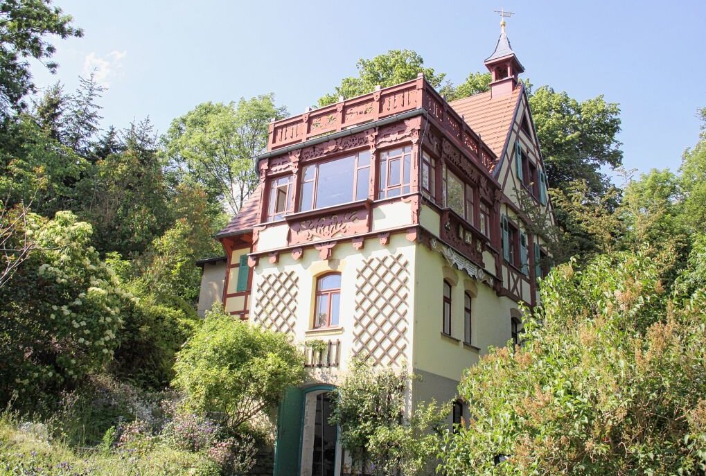 Hermann-Vogel-Haus lockt ins Burgsteingebiet - Das idyllisch gelegene Hermann-Vogel-Haus bei Krebes. Foto: Simone Zeh