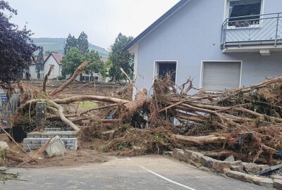 Hilfe: Grimmaer und Colditzer in Ahrweiler eingetroffen - Die Schäden in Arhweiler sind besonders schlimm - die Helfer aus Sachsen sind heute eingetroffen. Fotos: Medienportal-Grimma