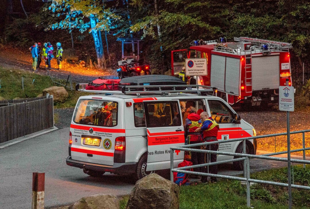 Hilferufe aus dem Wald lösen Großeinsatz der Rettungskräfte aus - Ein Wanderer nahm Hilferufe wahr. Foto: xcitepress/Thomas Baier