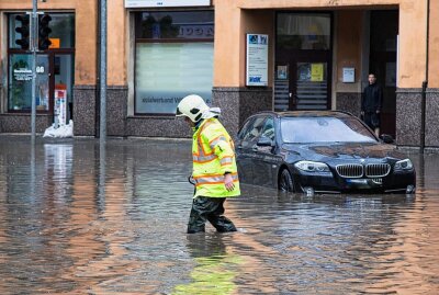 Hochwasser, Überschwemmungen und zerstörte Straßen: Ein persönlicher Erfahrungsbericht - Hochwasser 29. Mai 2016 in Aue. Foto: Daniel Unger/Archiv