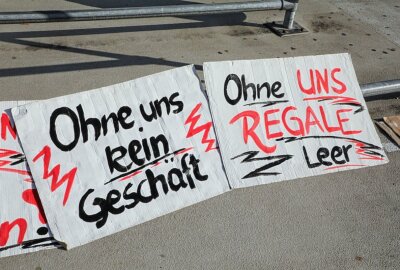 Höhere Löhne: 400 Beschäftigte streiken im Chemnitzer Neefepark - Der Einzelhandel streikt erneut für mehr Lohn. Foto: Jan Härtel