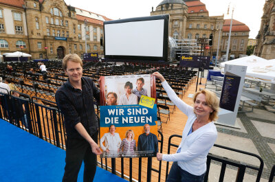 Hollywood auf dem Theaterplatz: Am Freitag beginnen die Filmnächte - Regisseur der Komödie "Wir sind die Neuen" Ralf Westhoff und Gisela Schneeberger