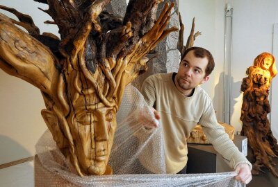 Holzkunst im Daetz-Centrum Lichtenstein zieht aus - Mehr als 600 Holzkunstwerke müssen bis Ende Januar aus dem Daetz-Centrum ziehen. Foto: Andreas Kretschel