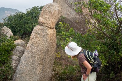 Hongkong: Die leise Inselwelt abseits der Megacity - Diese Felsformation auf Po Toi heißt Mönch.