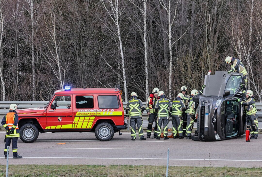 Hubschrauber auf A4 im Einsatz: Person wird schwer verletzt - Auf der A4 kam es heute zu einem schweren Unfall. Foto: Andreas Kretschel