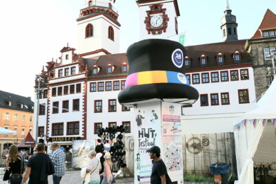 Hutfestival startete in der Chemnitzer Innenstadt - HUTFESTIVAL in der Chemnitzer Innenstadt eröffnet. Foto: Harry Härtel 
