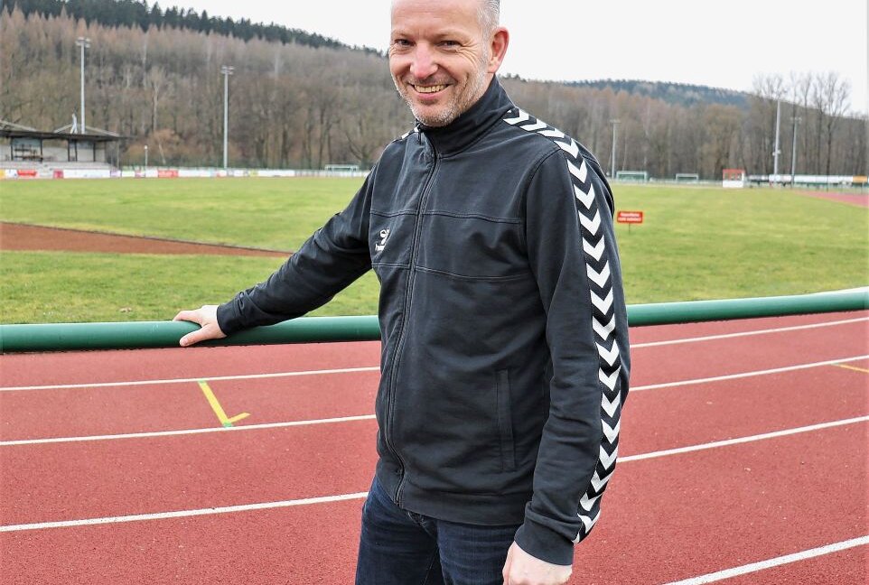HV Chemnitz: Trainer geht von Bord - Geht zum Saisonende: Thomas Sander, der Trainer des HV Chemnitz. Foto: Knut Berger