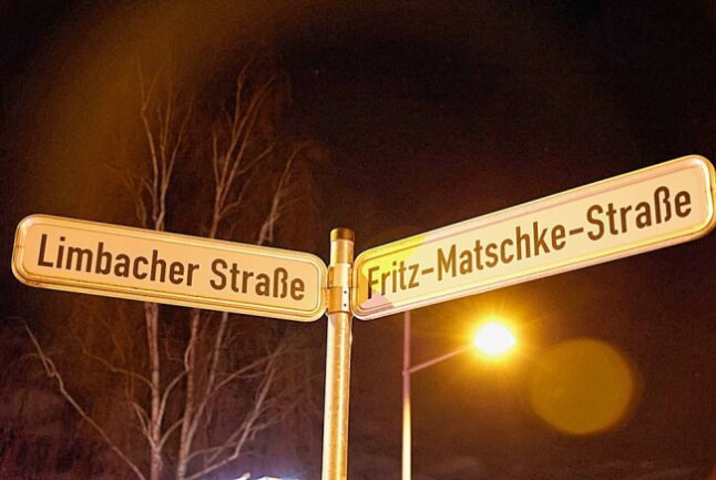 Schild von der Limbacher Straße/ Fritz-Matschke-Straße. Foto: Harry Härtel