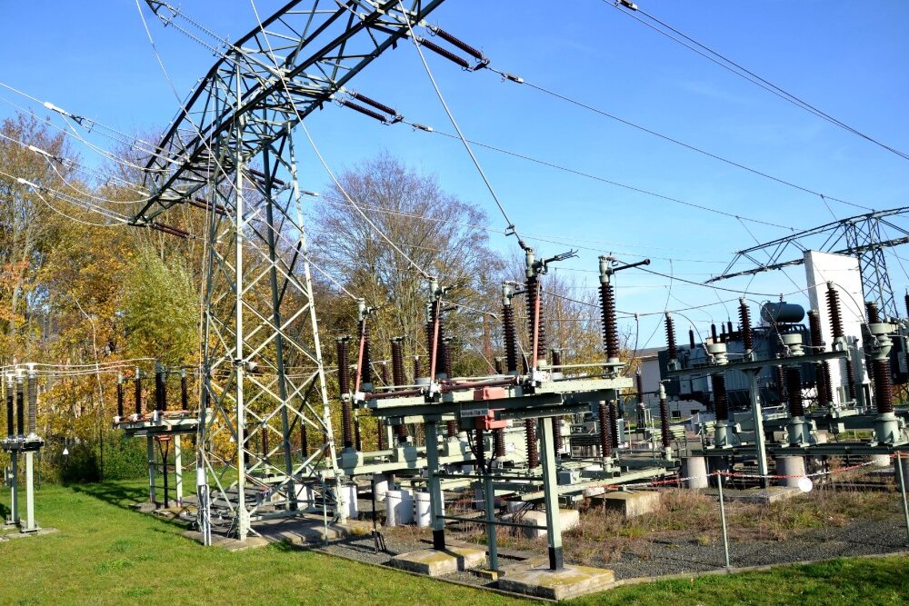 Die Stromversorgung ist trotz Coronakrise stabil. Die Mitteldeutsche Netzgesellschaft Strom mbH versorgt als Netzbetreiber fast 2,3 Millionen Einwohner mit elektrischer Energie, darunter auch die 230.000 Vogtländer. 