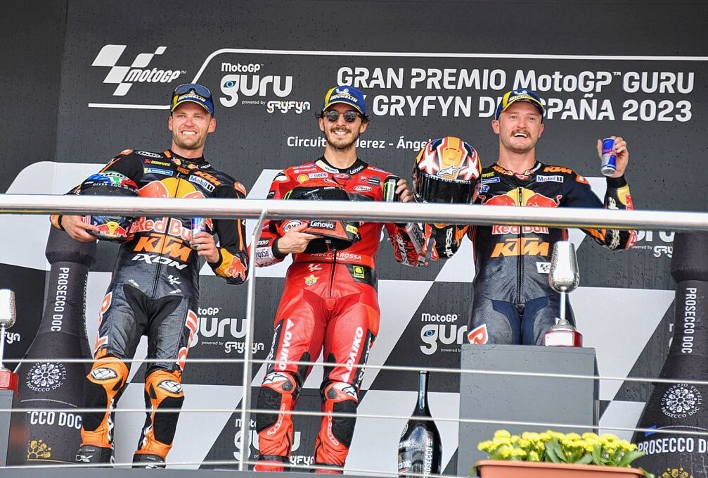 Immerhin WM-Punkte für Deutsche in Spanien - Die Siegreichen der MotoGP in Spanien Brad Binder, Francesco Bagnaia und Jack Miller (v. l. n. r.). Foto: Thorsten Horn