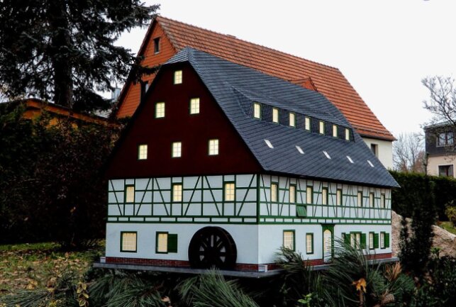 In der Gemeinde Neukirchen sind wieder die Miniaturen zu bestaunen - Neukirchen Miniature:Herrenmühle. Foto: Maik Bohn