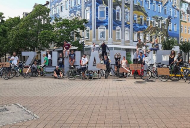 Trotz Pandemie haben die Chemnitzer Macher der B.U.M.-Tour im Sommer 2020 wieder die berühmten Fahrradkonzerte durchgeführt.
