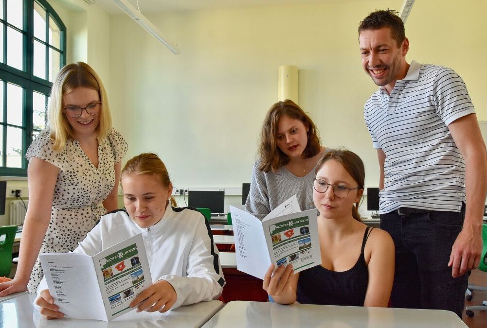 Jungredakteure in Sachsen gesucht - An der Pestalozzischule in Limbach-Oberfrohna wird die Schülerzeitung "Pasta Klatsch" produziert. Foto: Steffi Hofmann