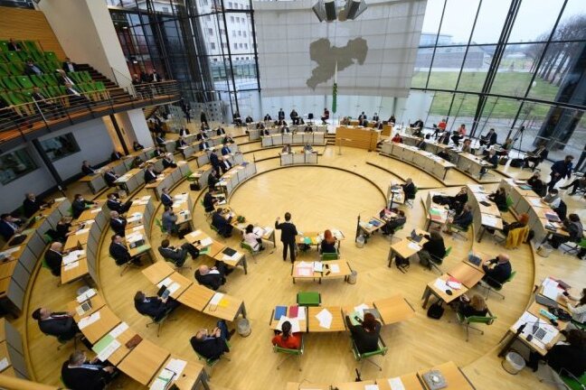 Landtag Sachsen beschließt neue Verordnung. Foto: Robert Michael/dpa-Zentralbild/dpa