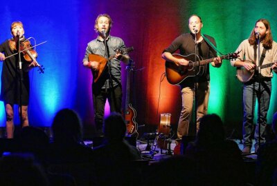 Kanadische Folk-Band genießt Auftritt in Marienberg - Mit ihren einfühlsamen Songs trafen "The Fugitives" genau den Geschmack des Publikums. Foto: Andreas Bauer
