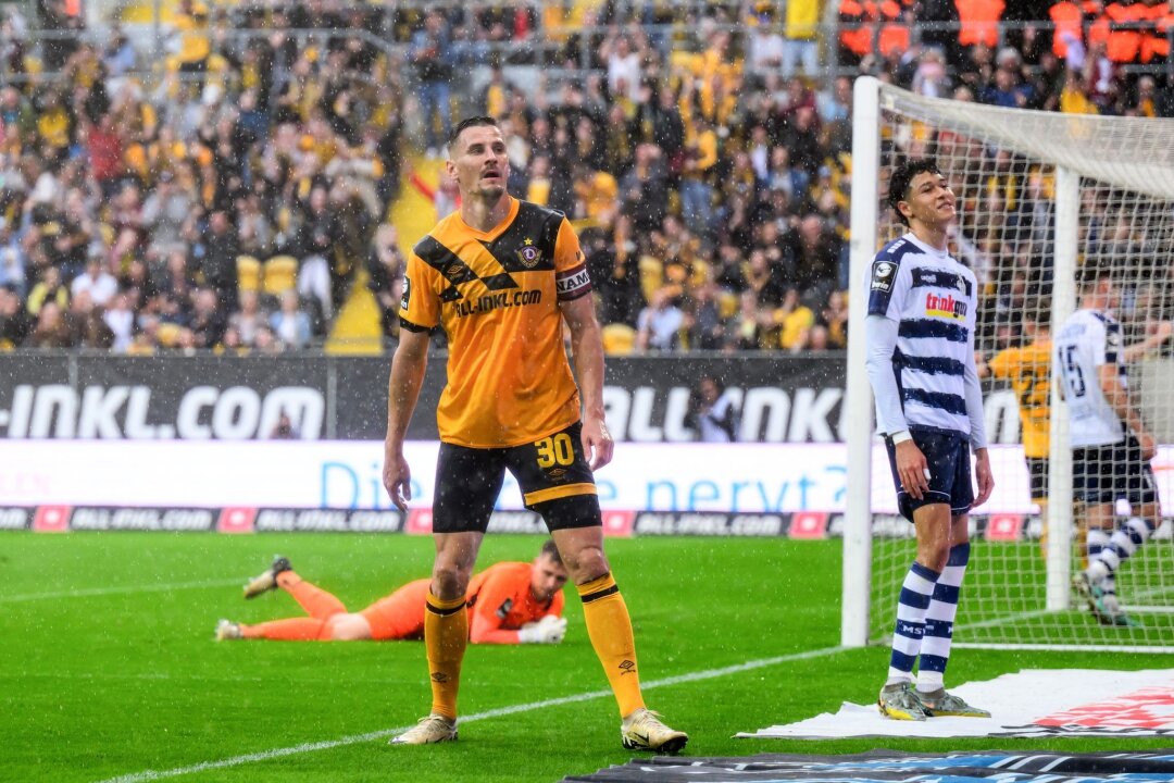 Kapitän Kutschke verlängert bei Dynamo Dresden - Dynamos Stefan Kutschke reagiert nahezu regungslos nach seinem Tor zum 3:0.