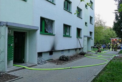 Kellerbrand in Döbeln: Mehrere Verletzte - In Döbeln kam es am Donnerstagabend zu einem Kellerbrand. Foto: LausitzNews