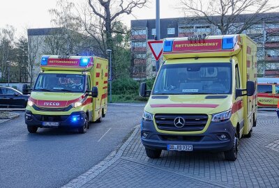 Kellerbrand in Dresden: Bewohnerin schwer verletzt im Krankenhaus - Die Polizei ermittelt zur Brandursache. Foto: Roland Halkasch