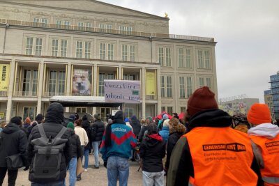 Klimabewegung solidarisiert sich mit ÖPNV-Streiks - Verdi und Fridays For Future haben heute zusammen gestreikt. Foto: privat