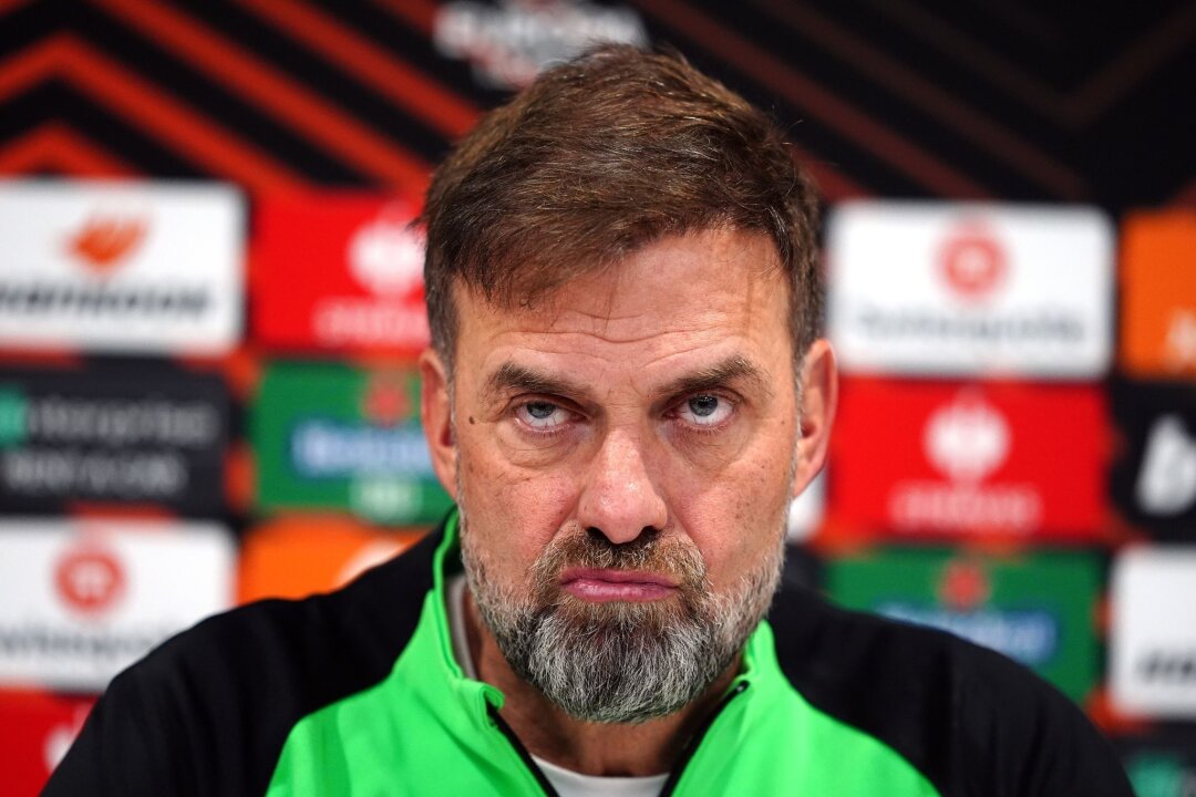 Klopp nach Pleite gegen Bergamo: "Kann man nicht schönreden" - Durch die Niederlage gegen Atalanta Bergamo drohen Liverpool und Trainer Jürgen Klopp nun das Aus in der Europa League.