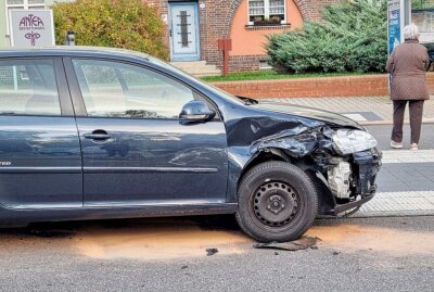 Kollision zweier PKW: Ein Verletzter - Am Dienstag ereignete sich gegen 15.00 Uhr in Chemnitz ein Verkehrsunfall zwischen zwei PKW. Foto: Harry Haertel