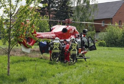 Kollision zwischen Motorrad und PKW: Fahrer schwer verletzt - Am Donnerstag kam es gegen 14.35 Uhr auf der Freiberger Straße (B 173) in Mohorn (Wilsdruff) zu einem schweren Verkehrsunfall. Foto: Roland Halkasch
