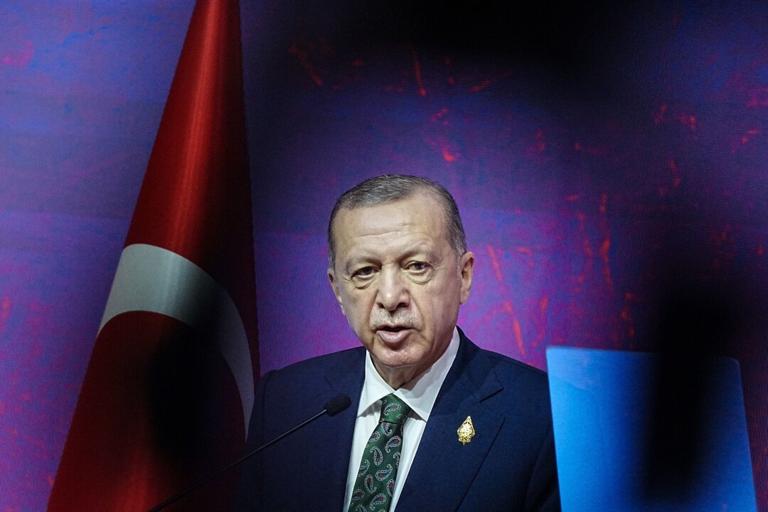 Kommunalwahl in der Türkei - Erdogans letzter Kampf? - Kündigte erst kürzlich an, die Wahlen seien nun seine letzten - laut Beobachtern der Versuch, AKP-Wähler emotional zu gewinnen: Recep Tayyip Erdogan.