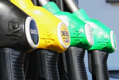 Kraftstoffkrise: Fieser Dieb enttankt LKW - Dieb klaut in Borna etwa 500 Liter Diesel Foto: pixabay