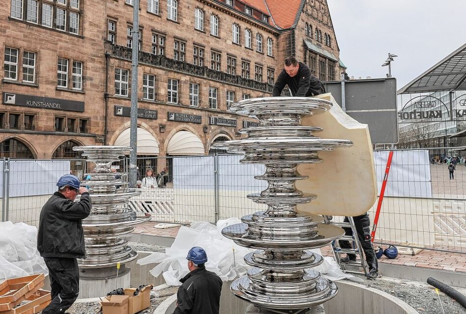 Künstlerisches Werk aus 2019 demnächst Chemnitzer Marktbrunnen - Foto: Toni Söll