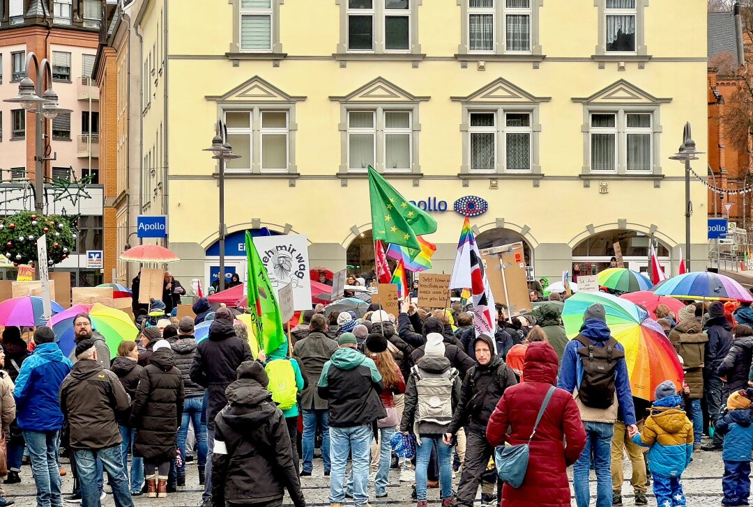 Kundgebung für Demokratie und Menschenrechte in Stollberg am Sonntag - Die Initiative Demokratisches Erzgebirge ruft zur Versammlung auf. Foto: Daniel Unger