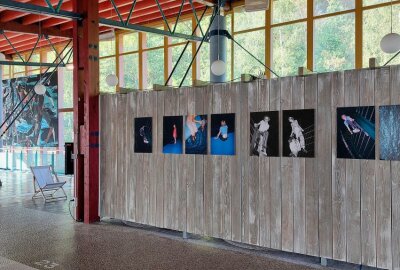 Kunstfestival in Thalheim lädt zum "Begehen" ein - Erzgebirgsbad in Thalheim wird zum Ort der Begehung. Foto: Anika Weber