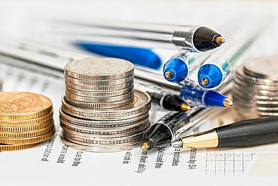 Kurzarbeitende müssen mit Steuernachforderungen für 2020 rechnen - Symbolbild. Foto: stevepb/Pixabay
