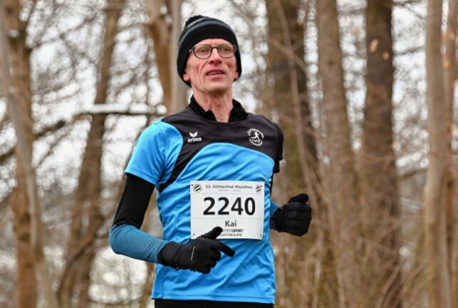 Kai Birgfeld vom Läuferbund Schwarzenberg ist auf der Halbmarathon-Distant Dritter der Landesmeisterschaft in der Altersklasse M50-54. Foto: Ramona Schwabe