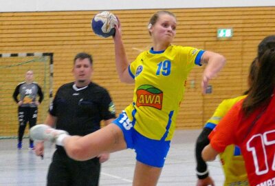 Landespokal soll Marienbergs Handballerinnen Schwung verleihen - Natalie Holeckova erzielte sechs Tore für den gastgebenden HSV. Foto: Andreas Bauer