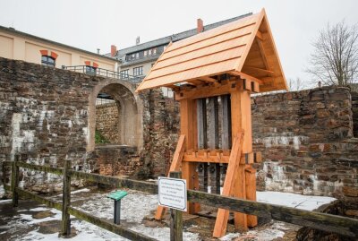 "Lange Hütte" des Saigerhüttengeländes hat ihr Pochwerk wieder - Die "Lange Hütte" des Saigerhüttengeländes hat ihr Pochwerk wieder. Foto: Jan Görner
