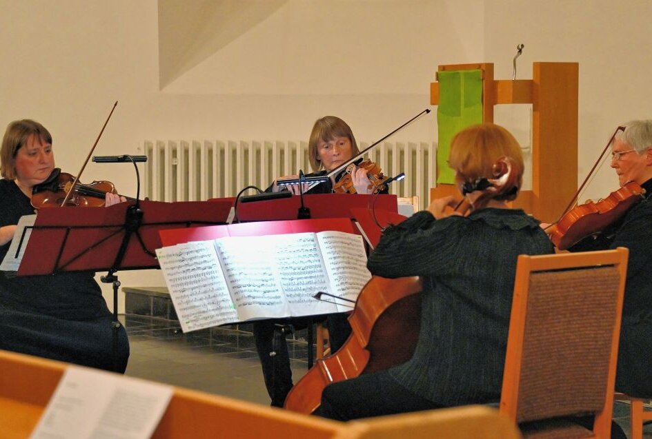 Leander-Quartett war zu Gast in Schneeberg - In der Hospitalkirche in Schneeberg hat es zum Abschluss des Kirchenjahres jetzt ein Kammerkonzert mit dem Leander-Quartett gegeben. Foto: Ramona Schwabe